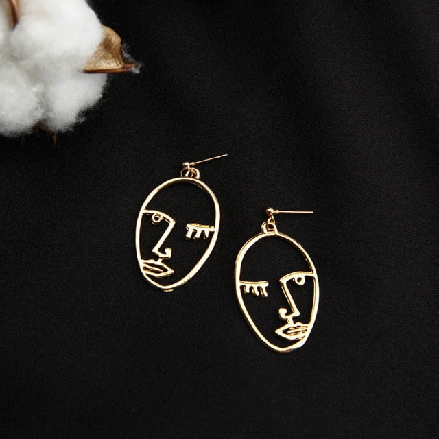 Punk Human Face Drop Earrings For Women Retro Abstract Hollow out Statement Hand Metal Fashion Dangle Earring Jewelry