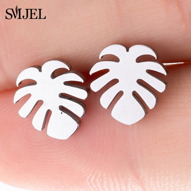 SMJEL Fashion Cute Animal Stud Earrings for Women Kids Stainless Steel Jewelry Cat Moon Star Earings Jewelry Accessories Gifts